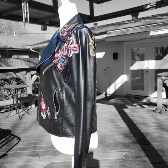 Gorgeous Embroidered Black Faux Leather Jacket V Christina - Picture 6 of 15